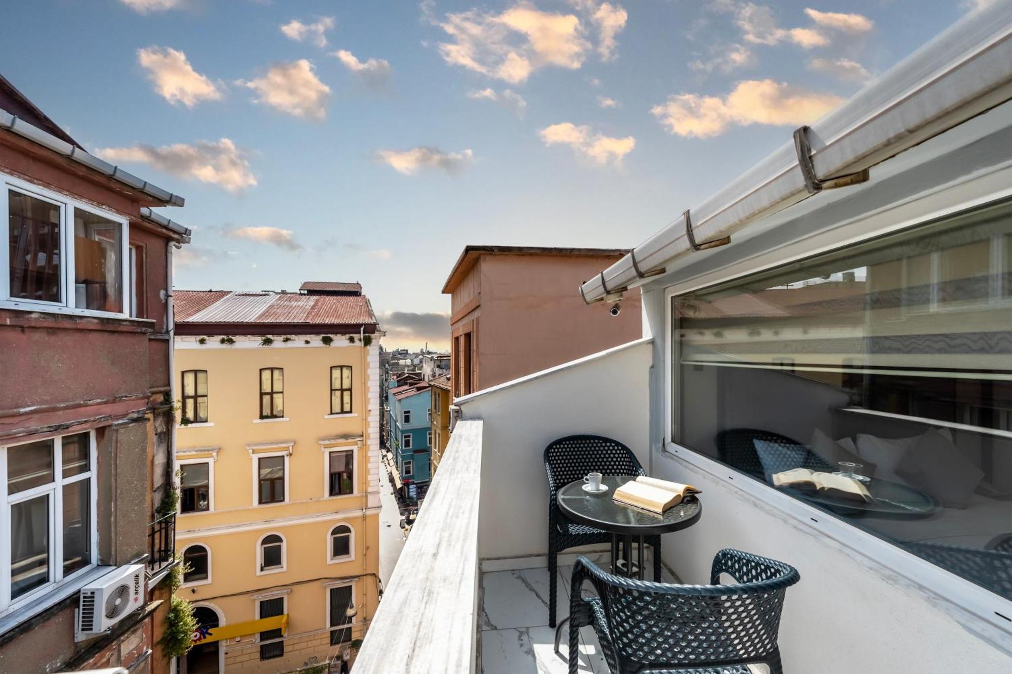 Taksim Trust Hotel Istanbul Exterior photo